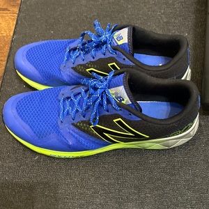 Mens new balance sneakers size 11